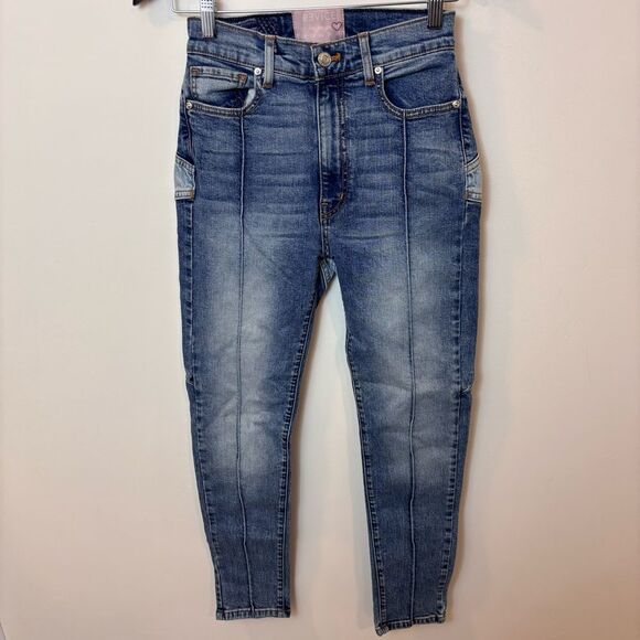 REVICE Venus Crop Star Two Tone Stretch Taper
Jeans size 27 - Picture 3 of 12